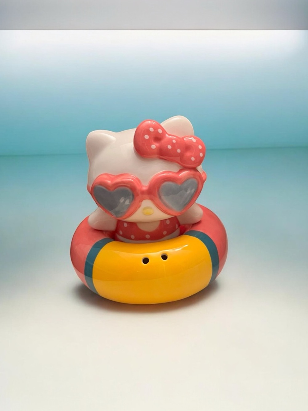 Sanrio Hello Kitty Salt & Pepper Set with Pink Bow and Yellow Float Ring (NWT) - Picture 10 of 10